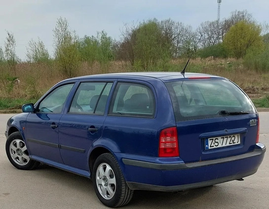 Skoda Octavia cena 4500 przebieg: 371000, rok produkcji 1998 z Szczecin małe 79